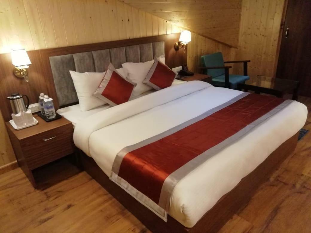 The Laurent And Banon Resorts Manali  Exterior photo