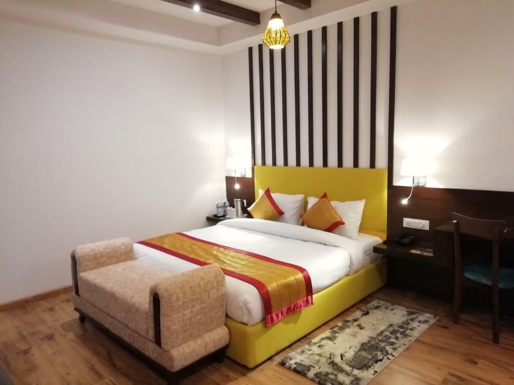The Laurent And Banon Resorts Manali  Exterior photo